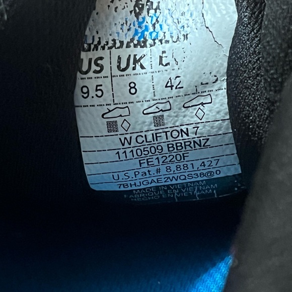 Hoka One One Clifton 7 Sz 9.5 Black / Gray Athletic Shoes Maximalist Cushioning - Picture 6 of 8